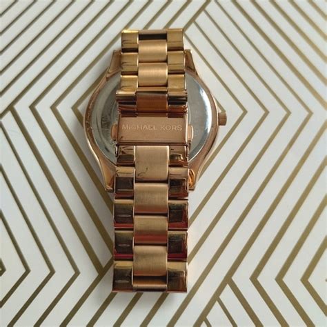 michael kors runway watch 3197 on sale|Michael Kors stainless steel watch.